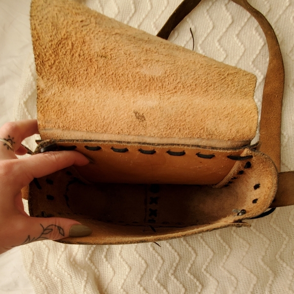 Vintage 70s leather Hippie Sachel purse - Picture 6 of 6